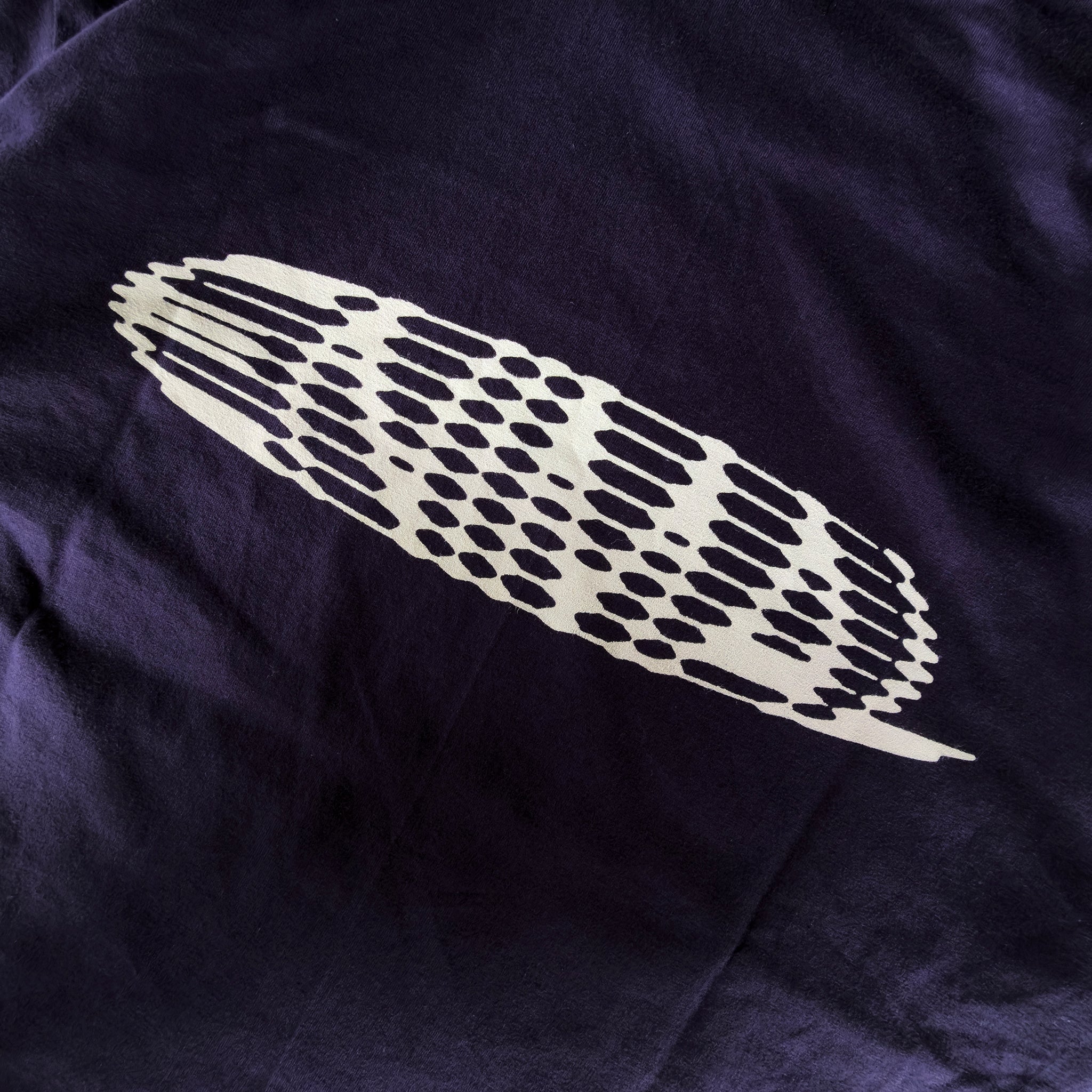 Insignia Tshirt - Dark Violet