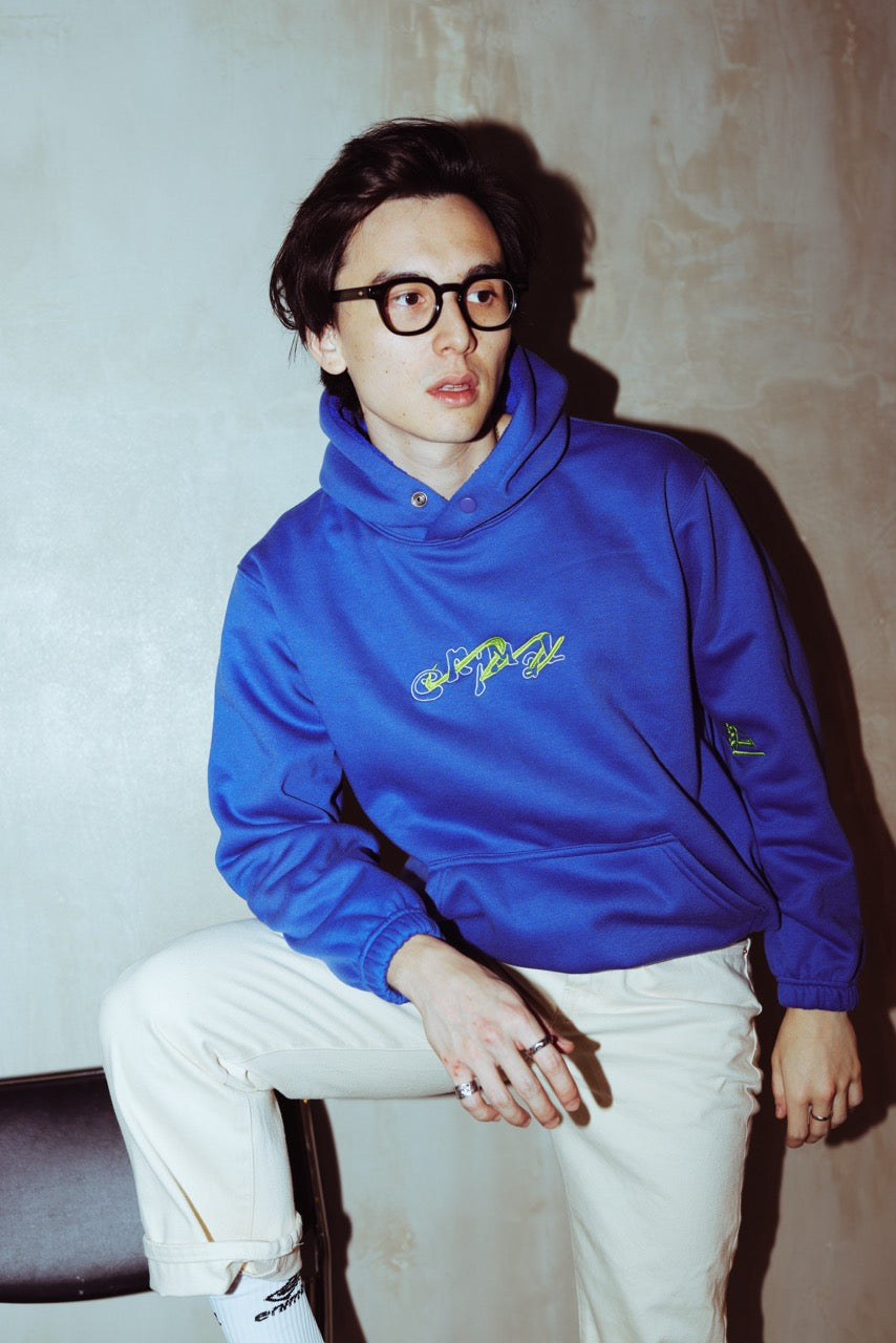 Distance - Cropped Hoodie